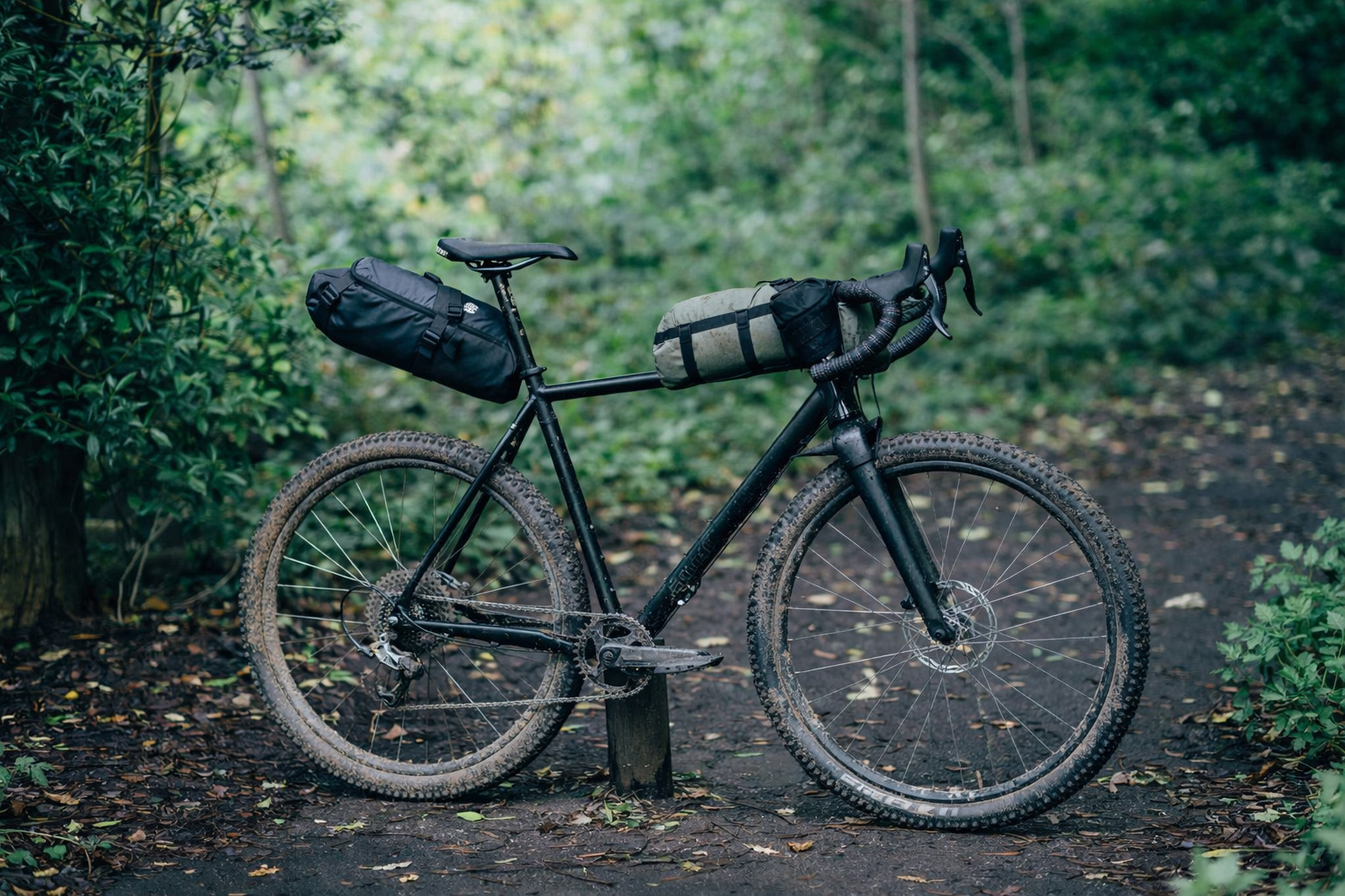 Bombtrack_Hook_EXT bikepacking light