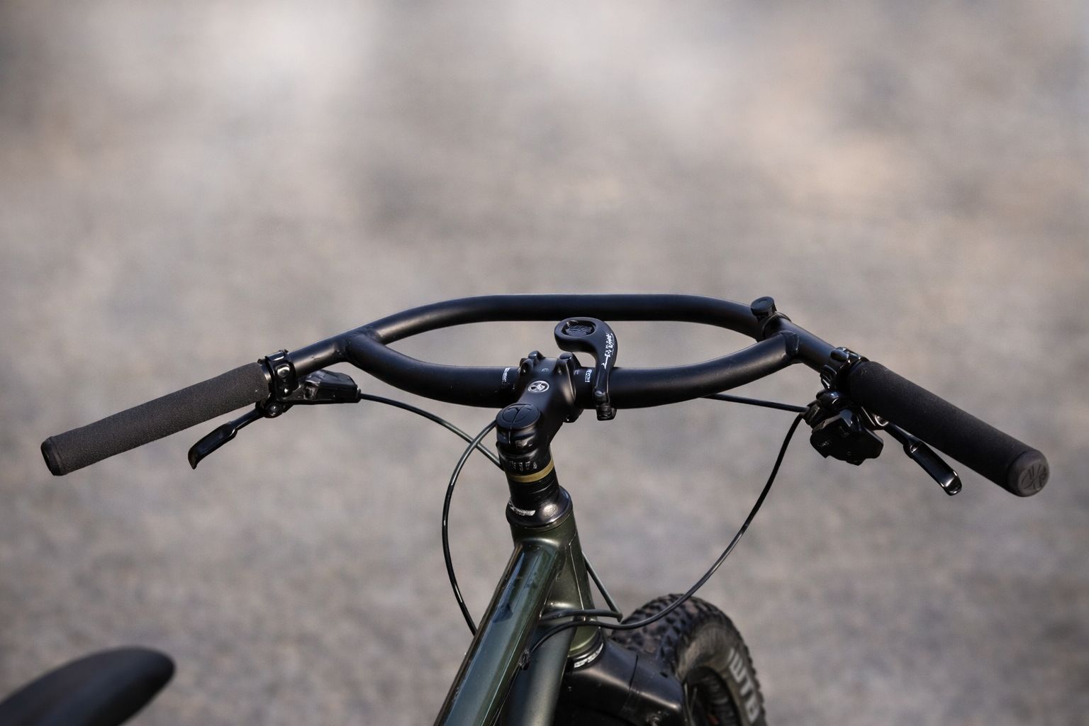 Jones handlebar, top view