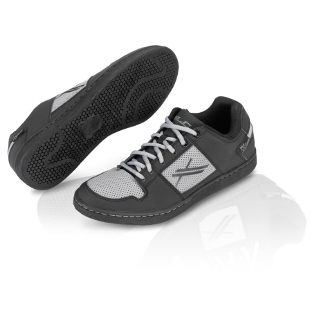 XLC All Ride scarpa sportiva CB-A01 nero/antracite T. 38