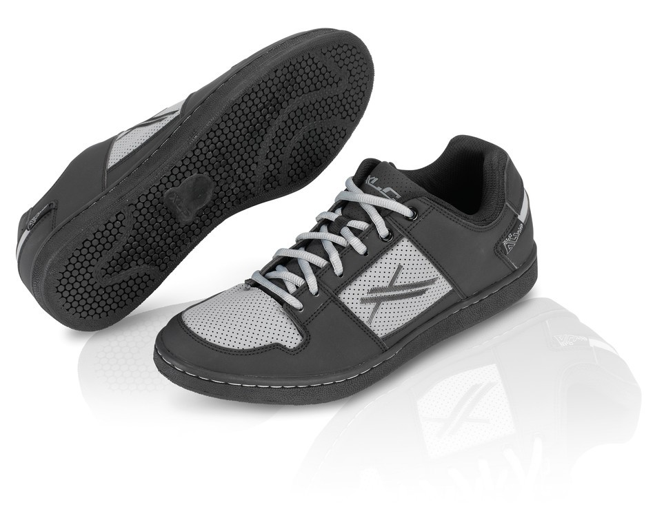 XLC All Ride scarpa sportiva CB-A01 nero/antracite T. 45