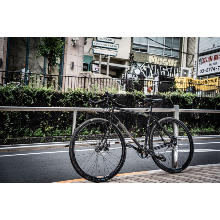 BOMBTRACK 2021/22 Arise - glossy coffee black