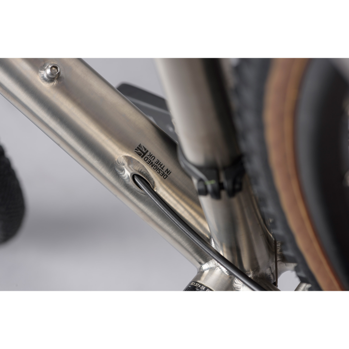 GENESIS Croix de Fer Ti