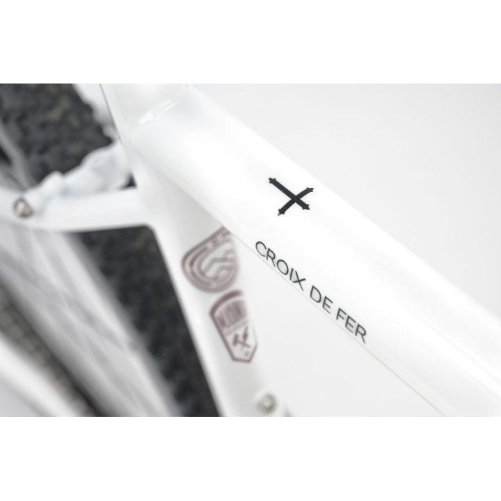 GENESIS Croix de Fer 10