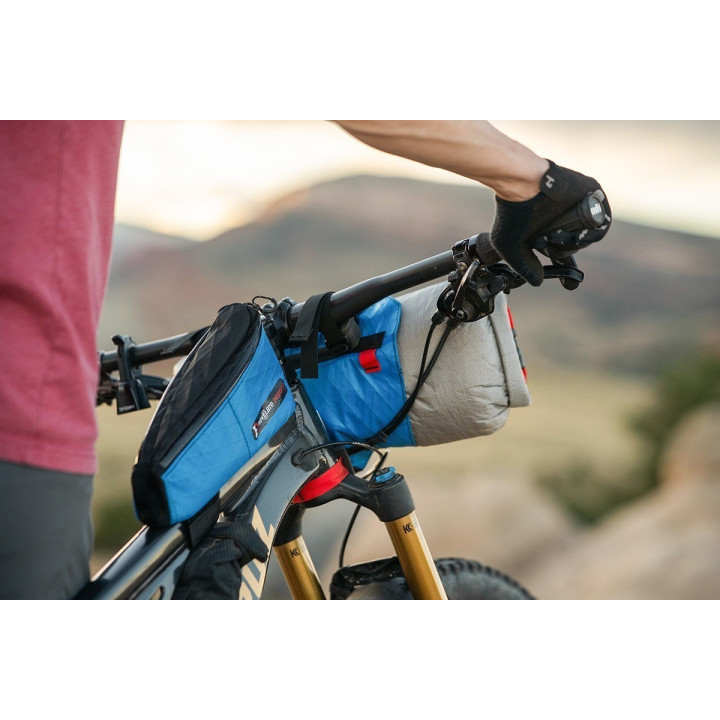 Revelate Pronghorn | Bikepacking handlebar system