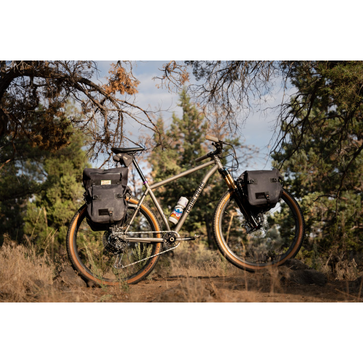 Old Man Mountain Ponderosa Pannier waterproof panniers