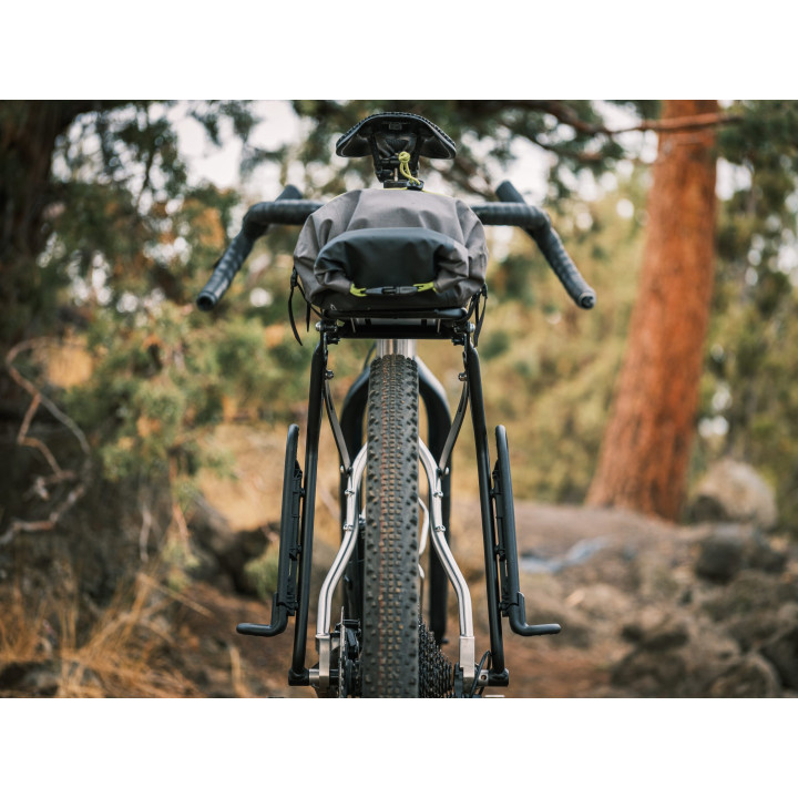 Old Man Mountain Atlas 9L rack pack