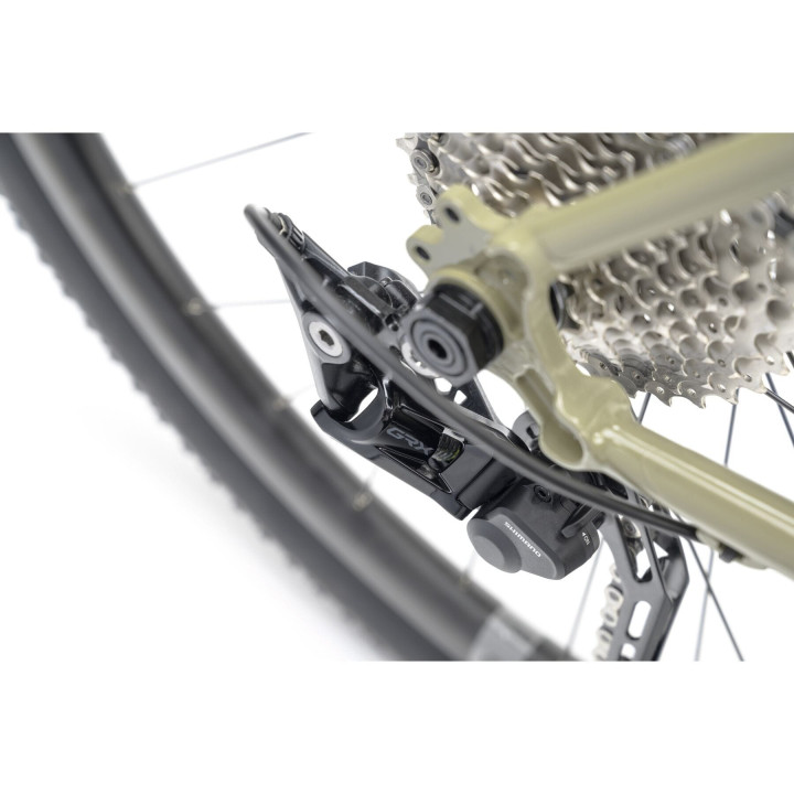 Genesis Croix de Fer 30 Reynolds 725 | GRX 2x12 Steel Gravel Bike