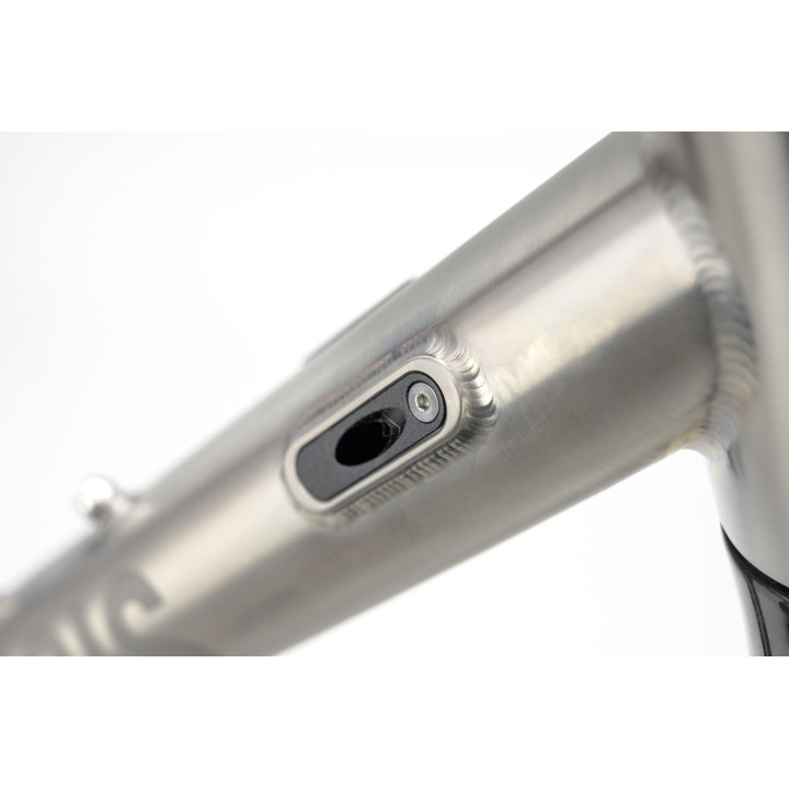 GENESIS 2022 Croix de Fer Ti Frameset