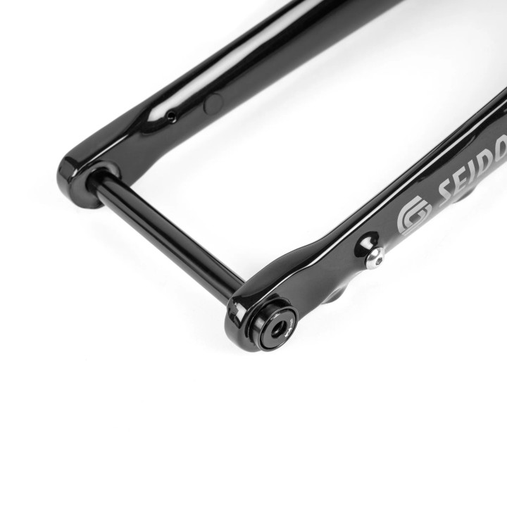 SEIDO MGV | Carbon adventure fork for loaded touring | Bikejamming