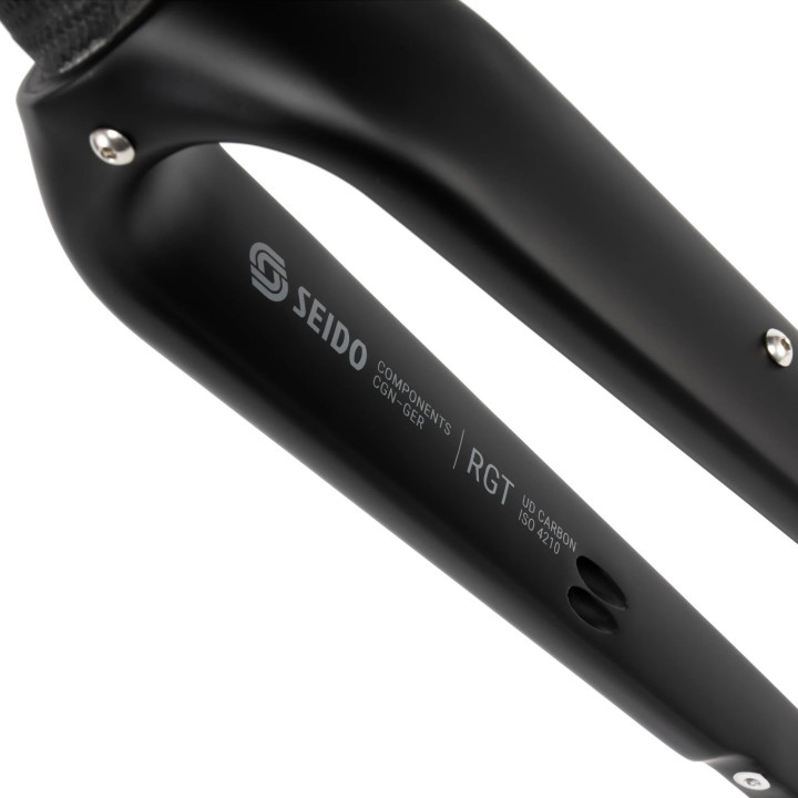 SEIDO RGT | Carbon gravel & bikepacking fork | Bikejamming